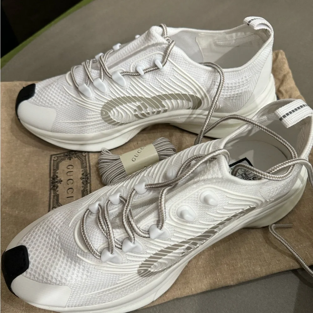 Gucci White Athletic Sneakers with Black Toe and Silver Accent